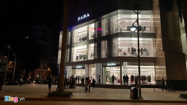 Zara, H&M, McDonald’s tốn bao nhiêu tiền để thuê mặt bằng tại Hà Nội? ảnh 1