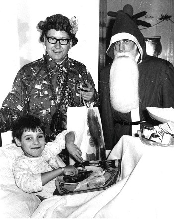 Ông già Noel có tuổi nghề nhiều nhất nước Anh ảnh 2