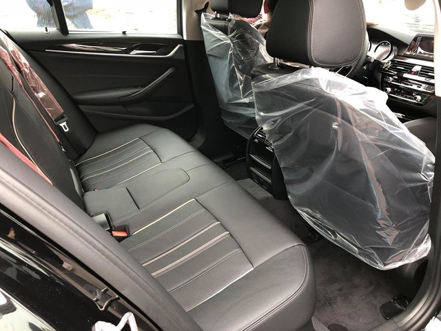 Xe sang BMW serie 5 thế hệ mới đầu tiên về Việt Nam ảnh 4