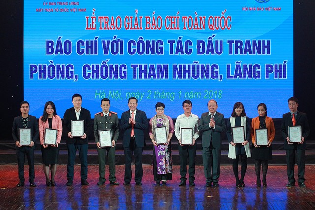 Báo Đầu tư đạt giải “Báo chí với công tác phòng, chống tham nhũng, lãng phí“ ảnh 1