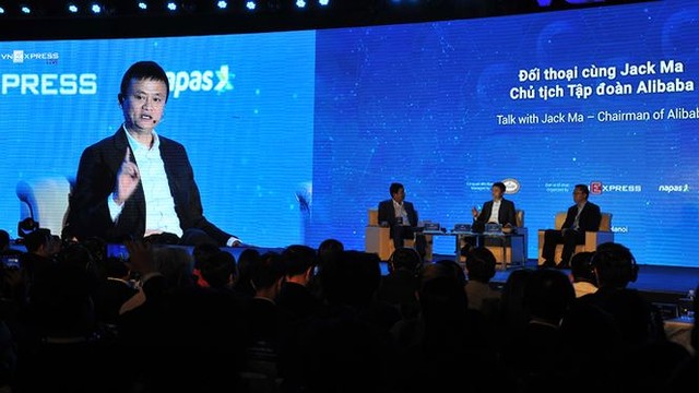 “Bước chân thần tốc” của đại gia công nghệ ảnh 1