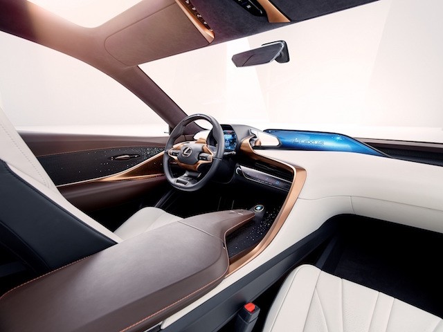 Lexus LF-1 Limitless concept: Cảm hứng từ thanh Katana huyền thoại ảnh 2