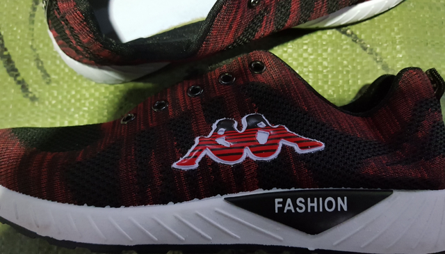 Sau Khaisilk, lộ vụ 25 ô tô chở hàng “made in Vietnam” về từ Trung Quốc bị triệt phá ảnh 2