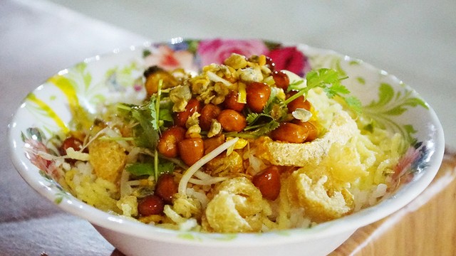 9 món ăn nhất định phải thử khi đến đất cố đô ảnh 1