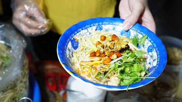 9 món ăn nhất định phải thử khi đến đất cố đô ảnh 2