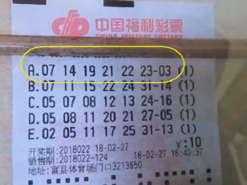 Mua tấm vé số thừa bỏ đi, bất ngờ trúng độc đắc 30 tỷ ảnh 1