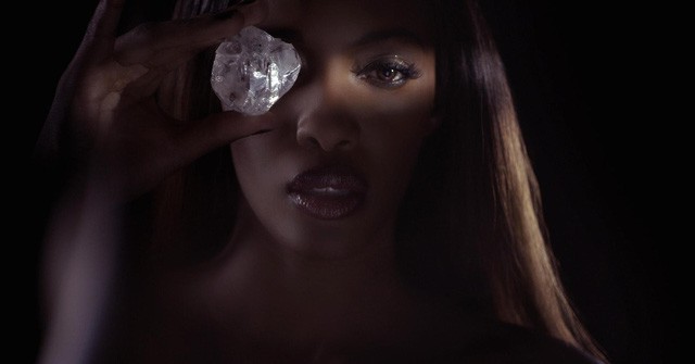 Viên kim cương lớn thứ 5 thế giới được bán với giá hơn 900 tỷ đồng ảnh 1