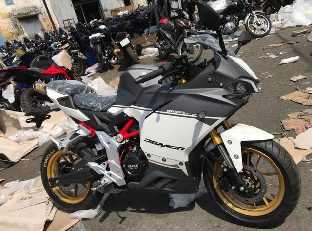 GPX Demon 150GR - môtô Thái Lan giá dưới 70 triệu về Việt Nam ảnh 1