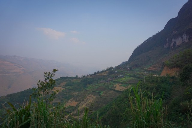 Ngôi làng trăm tuổi bị lãng quên ở Đồng Văn ảnh 1