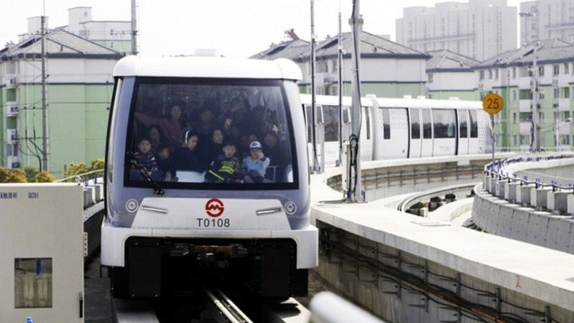 Thượng Hải cho chạy thử tuyến đường sắt đô thị không người lái ảnh 1