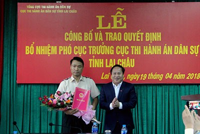 Công bố quyết định nhân sự của Chủ tịch nước và Chánh án TANDTC ảnh 1