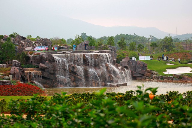 Những khoảnh khắc ấn tượng tại giải Golf Swing for the Kids 2018 ảnh 1