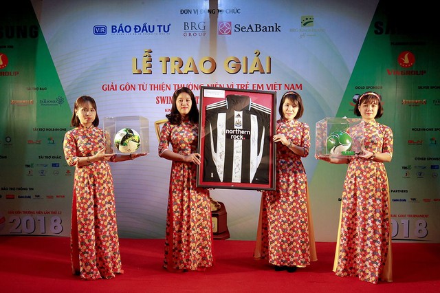 Những khoảnh khắc ấn tượng tại giải Golf Swing for the Kids 2018 ảnh 64