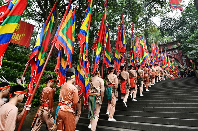 Hàng chục nghìn người dâng hương Giỗ tổ vua Hùng ảnh 3