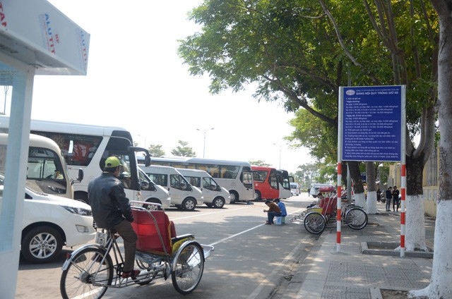 Đà Nẵng lý giải việc giao tư nhân thu phí giữ xe nơi công cộng ảnh 1