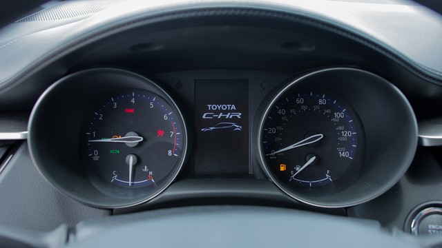 Toyota C-HR 2018 màu lạ về Việt Nam ảnh 2