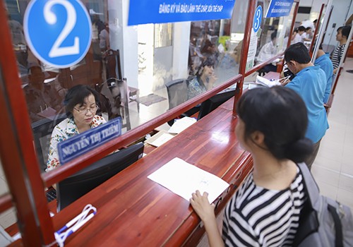 Đà Nẵng phạt 'thẻ vàng' với công chức tắc trách ảnh 1