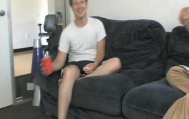 Mark Zuckerberg đã giúp Facebook thống trị thế giới thế nào ảnh 6