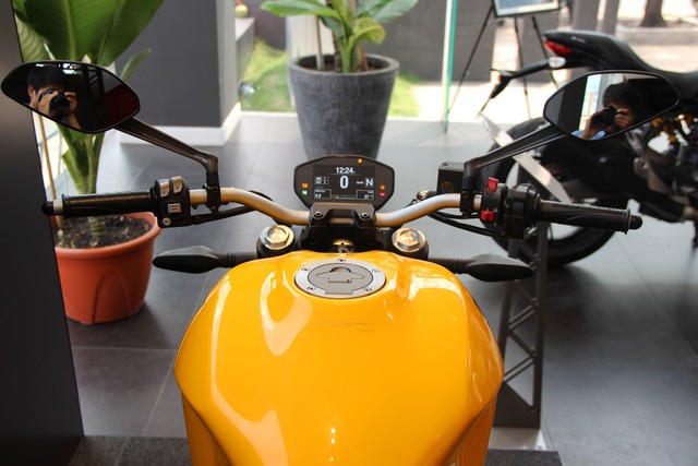 Ducati Monster 821 bản 2018 về Việt Nam, giá 400 triệu ảnh 2