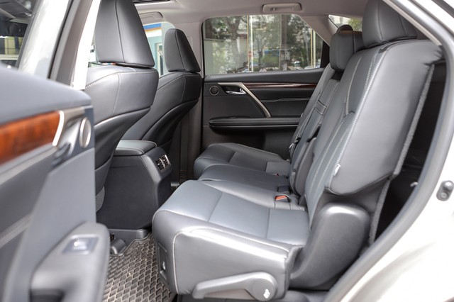 Lexus RX350L 7 chỗ đầu tiên về Việt Nam giá 5 tỷ ảnh 9
