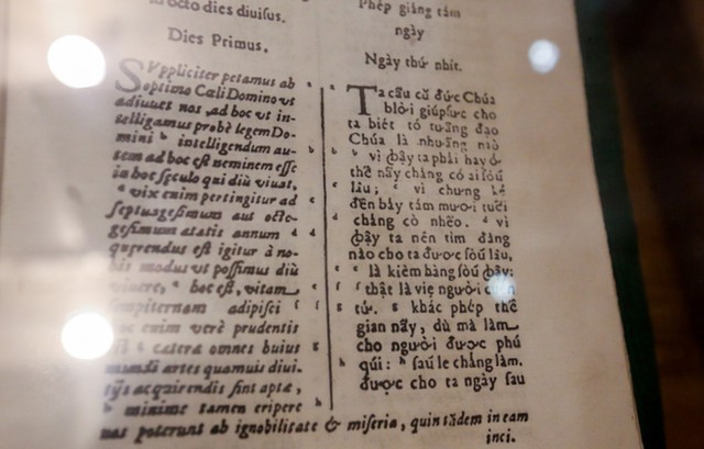 Nhà thờ trăm tuổi nơi giữ sách quốc ngữ đầu tiên ảnh 7