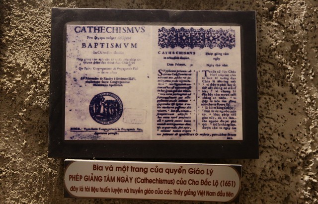 Nhà thờ trăm tuổi nơi giữ sách quốc ngữ đầu tiên ảnh 8