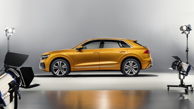 Audi Q8 trình làng - 'vũ khí' đấu BMW X6 ảnh 1