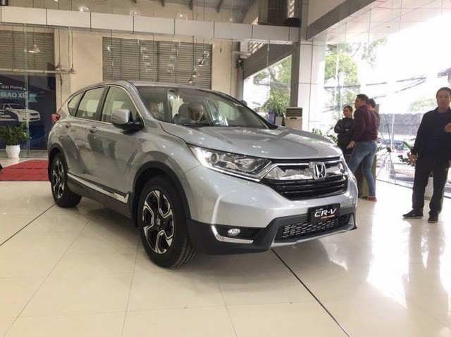 Hàng nghìn ôtô Thái Lan cập cảng, giá xe có giảm ngay? ảnh 1