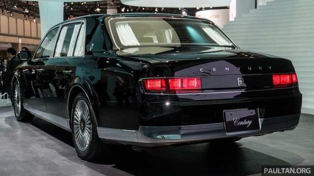 Toyota Century - sedan cao cấp đắt gấp đôi xe Lexus ảnh 1