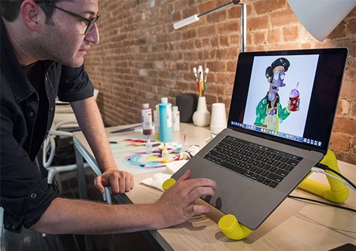 MacBook Pro nâng cấp phiên bản 2018, giá cao nhất 6.699 USD ảnh 1