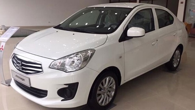 Đón tháng cô hồn, cả loạt ô tô thi nhau giảm giá ảnh 1