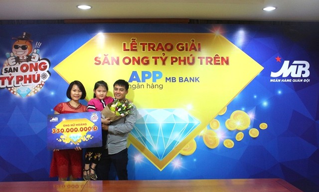 Khách hàng trúng tới 330 triệu đồng khi “săn ong tỷ phú” của App Ngân hàng MBBank ảnh 1