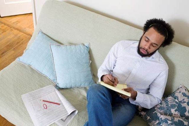 Những cách để nằm nhà vẫn giàu ảnh 1