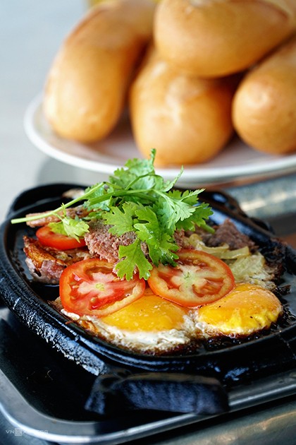 Tô phở khổng lồ và 4 món ngon phải thử khi đến Sa Đéc ảnh 2