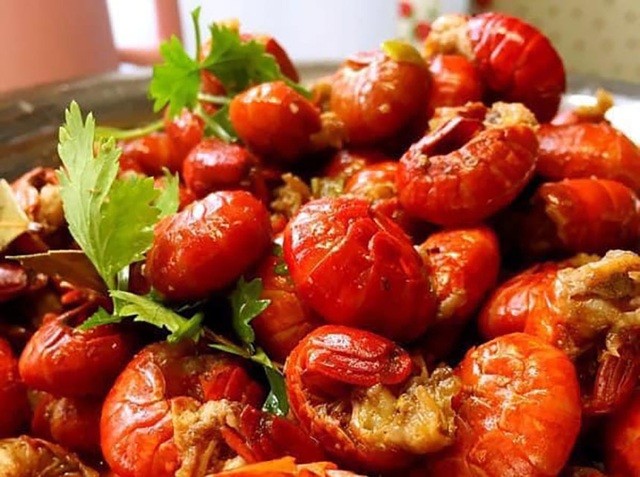 Đuôi tôm hùm đất, 100% hàng Trung Quốc, giá siêu rẻ ngập thị trường ảnh 1