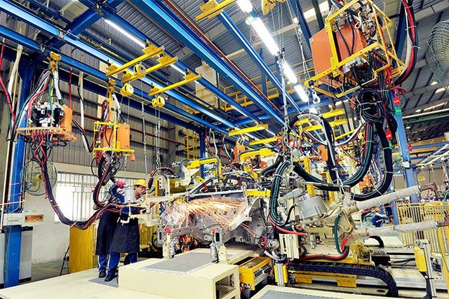 Bất chấp xe nhập rẻ, ưu đãi bỏ ngỏ, ô tô nội vẫn quyết chiến ảnh 2