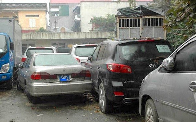 Camry giá 45 triệu đồng, khốn đốn ăn được món hời ô tô công thanh lý ảnh 1