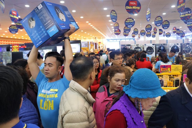 Thị trường bán lẻ điện máy: Kẻ ngậm ngùi giải thể, người chế ngự ngôi vương ảnh 2
