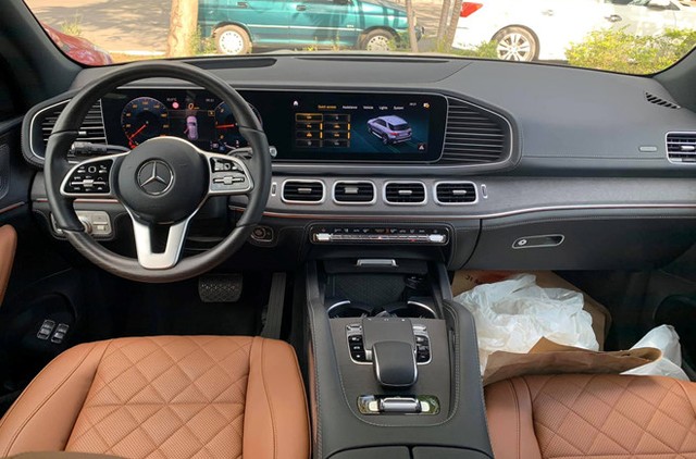 Mercedes-Benz GLE máy dầu về Việt Nam, giá 6,3 tỷ đồng ảnh 1