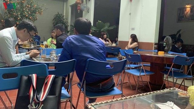 Gia Lai: Phạt “kịch khung” quán cà phê không chấp hành Chỉ thị 16 ảnh 1