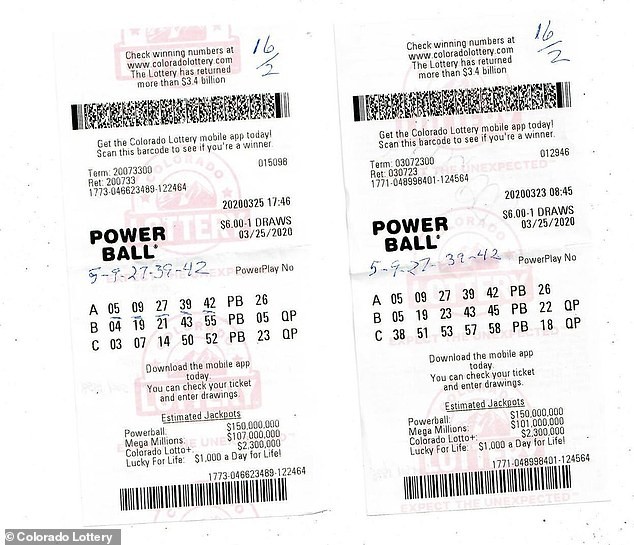 Kiên trì mua một dãy số trong vòng 30 năm, người đàn ông may mắn trúng hai giải độc đắc hơn 23 tỷ VND ảnh 1