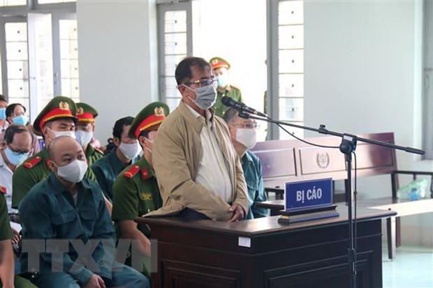 Xét xử nguyên Chủ tịch, Phó Chủ tịch UBND thành phố Phan Thiết ảnh 1