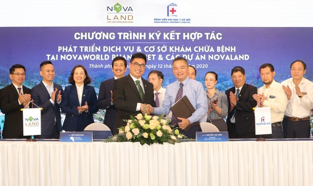 Novaland ký kết hợp tác với bệnh viện Đại học Y Hà Nội phát triển dịch vụ và cơ sở khám chưa bệnh tại NovaWorld Phan Thiet và các Dự án Novaland ngày 12/10/2020.