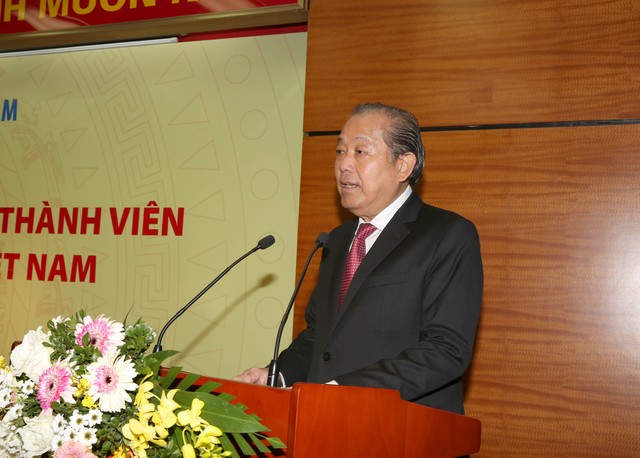 Phó Thủ tướng Thường trực Trương Hòa Bình đề nghị đồng chí Hoàng Quốc Vượng cần quan tâm ngay vào việc chỉ đạo thực hiện một số nhiệm vụ trong quá trình điều hành hoạt động của Tập đoàn Dầu khí Quốc gia Việt Nam. Ảnh VGP/Lê Sơn.