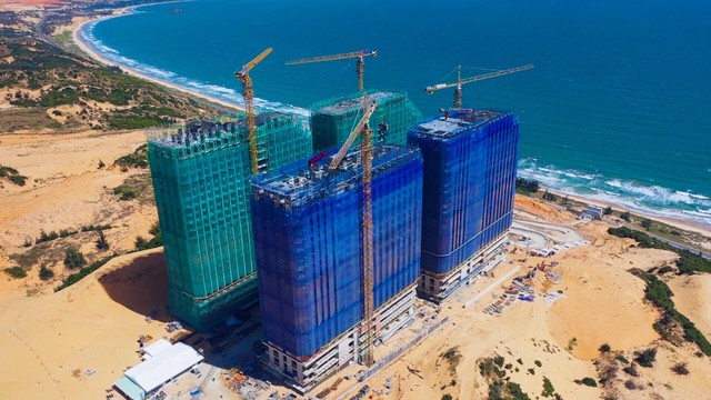 Siêu dự án Apec Mandala Wyndham Mũi Né cất nóc ngày 17/12/2020.