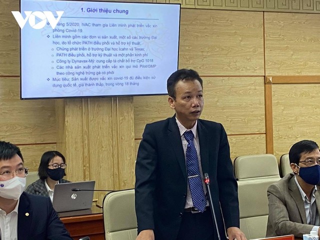 TS Dương Hữu Thái, Viện trưởng Viện Vắc xin và Sinh phẩm Y tế (IVAC) tại buổi lễ tiếp nhận.