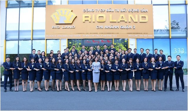 Rio Land tâm niệm tất cả thành viên đều là “tài sản” vô giá của công ty, cùng kề vai sát cánh trong suốt quá trình phát triển. Rio Land tâm niệm tất cả thành viên đều là “tài sản” vô giá của công ty, cùng kề vai sát cánh trong suốt quá trình phát triển.