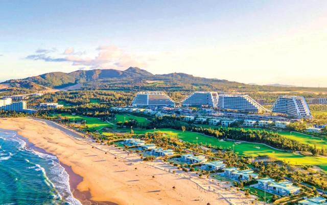 Chuỗi nghỉ dưỡng FLC Quy Nhơn "đánh thức" cả một vùng đất rộng lớn.