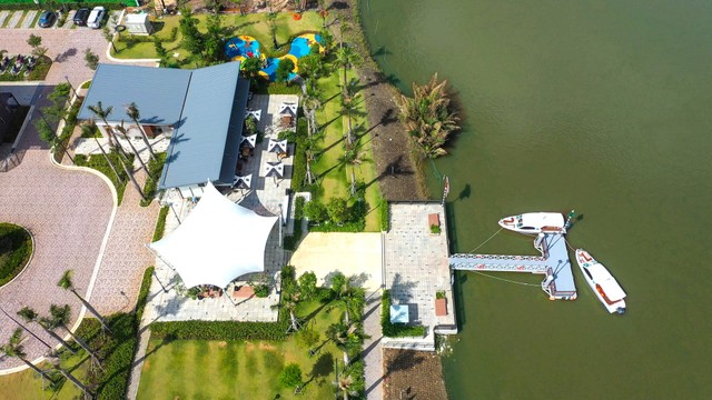 Khu café kết hợp bến du thuyền Rivera 1 của Waterpoint đã được chủ đầu tư Nam Long đưa vào hoạt động.