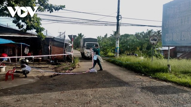 Thị trấn Khâm Đức, huyện Phước Sơn, tỉnh Quảng Nam áp dụng Chỉ thị 16 ảnh 201